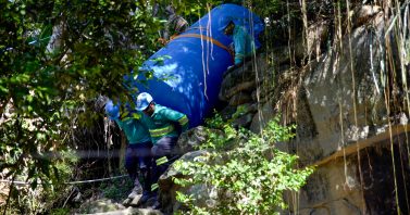 Método inovador de tratamento de esgoto é usado na favela Tavares Bastos, no Catete