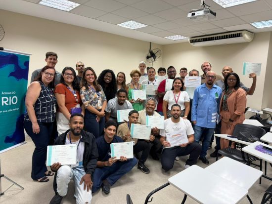 Parceria entre Águas do Rio e Firjan qualifica novos profissionais em São Gonçalo
